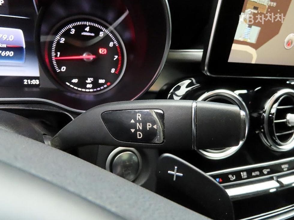 Mercedes-Benz GLC(X253)300 4Matic Coupe Standard - 10