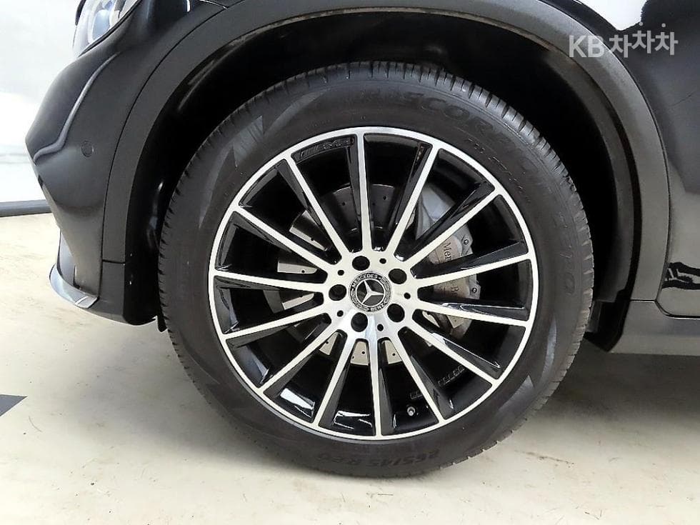 Mercedes-Benz GLC(X253)300 4Matic Coupe Standard - 20