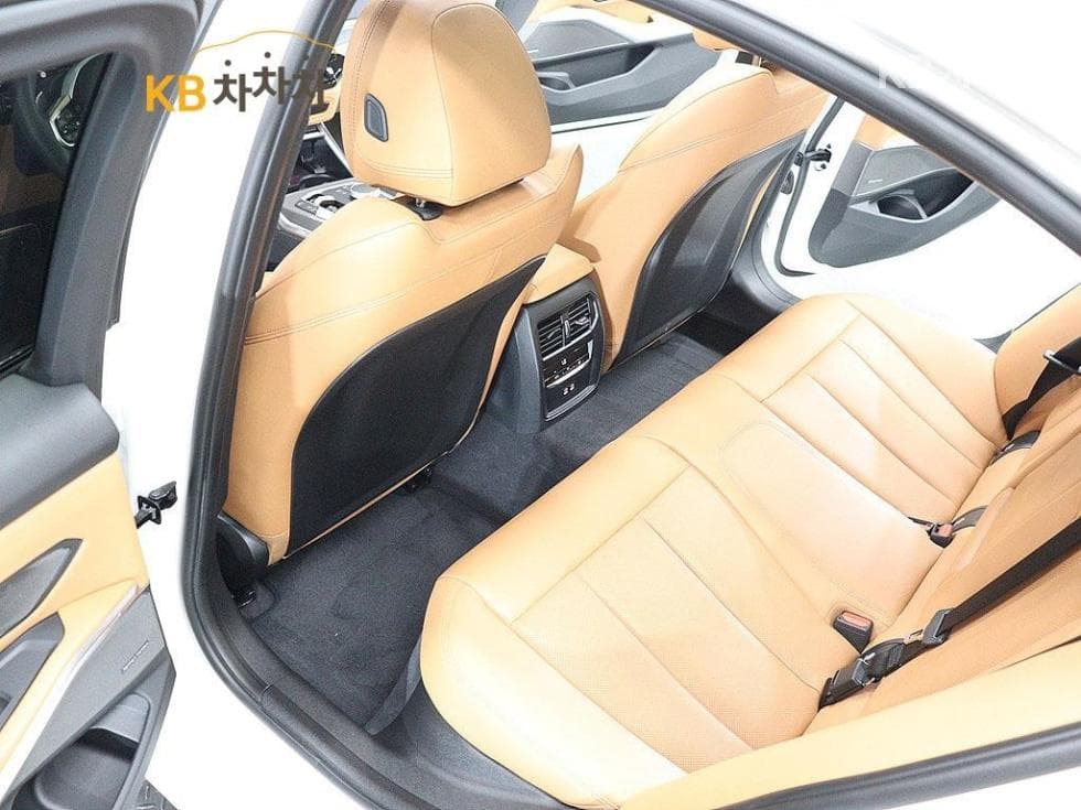BMW 3 Серия (G20)320i M Sport - 10