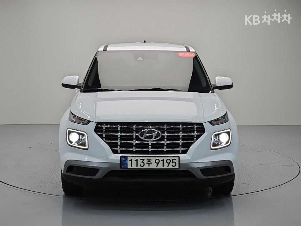 Hyundai VenueGasoline 1.6 Modern Plus - 2