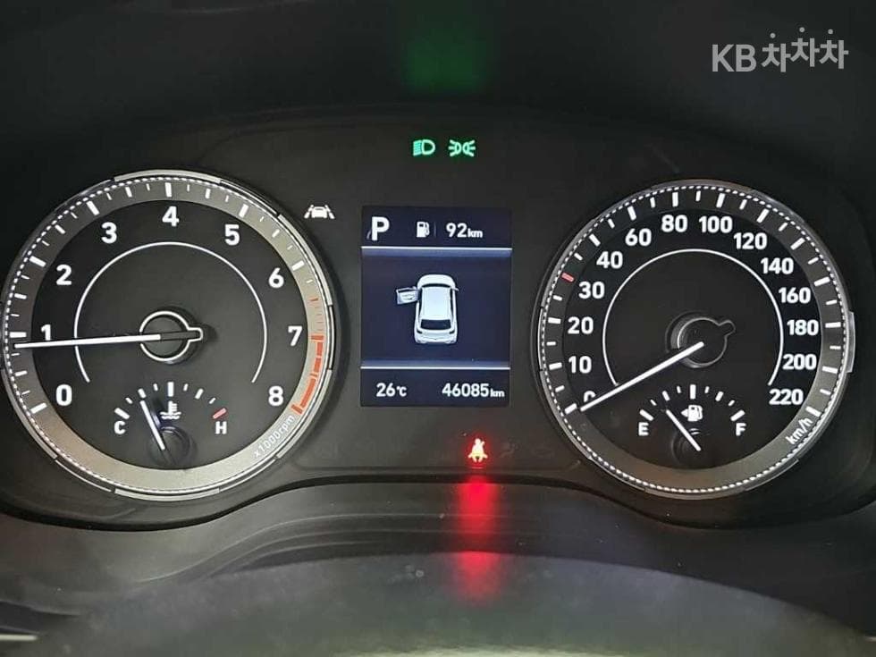 Hyundai VenueGasoline 1.6 Modern Plus - 6