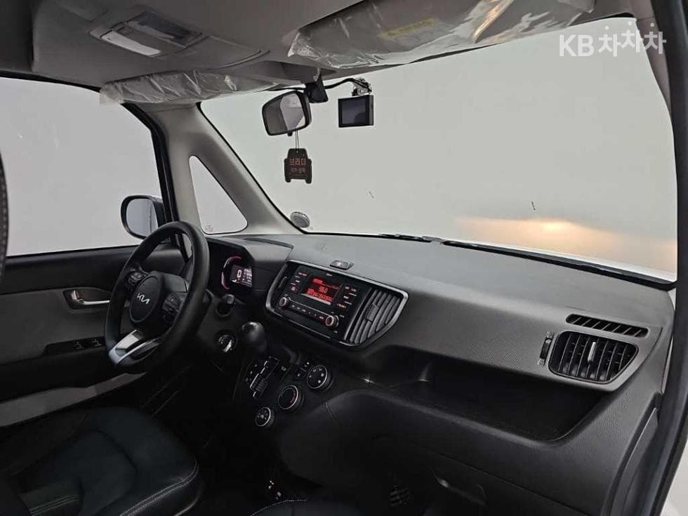 Kia The New (facelift) Kia Ray (van) Van1.0 Gasoline Van 2-seater Prestige Special (special feature/edition) - 17