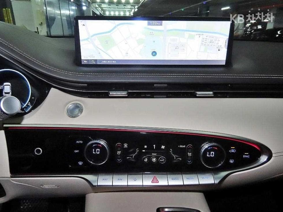 Дженезис GV70Бензин 2.5T AWD - 11
