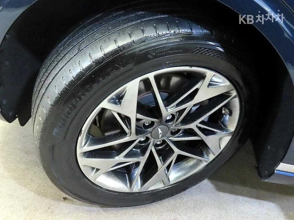Дженезис GV70Бензин 2.5T AWD - 20