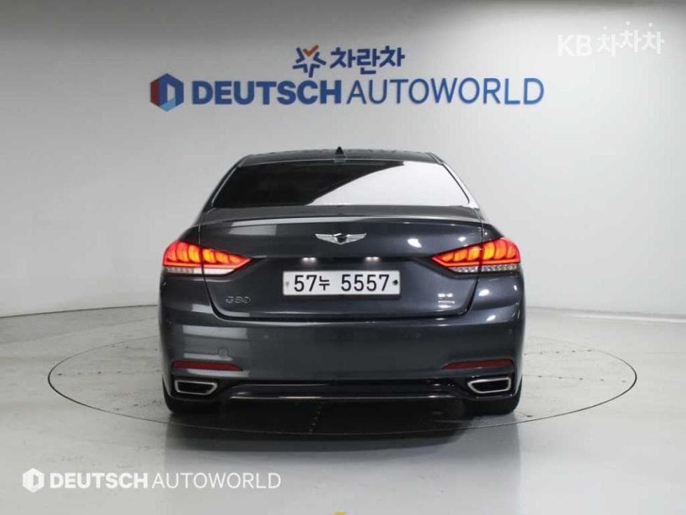 Genesis G803.3 GDI AWD Prestige - 4