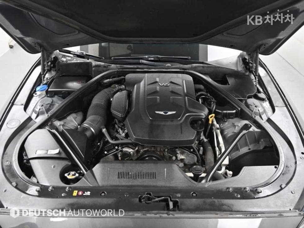 Genesis G803.3 GDI AWD Prestige - 6
