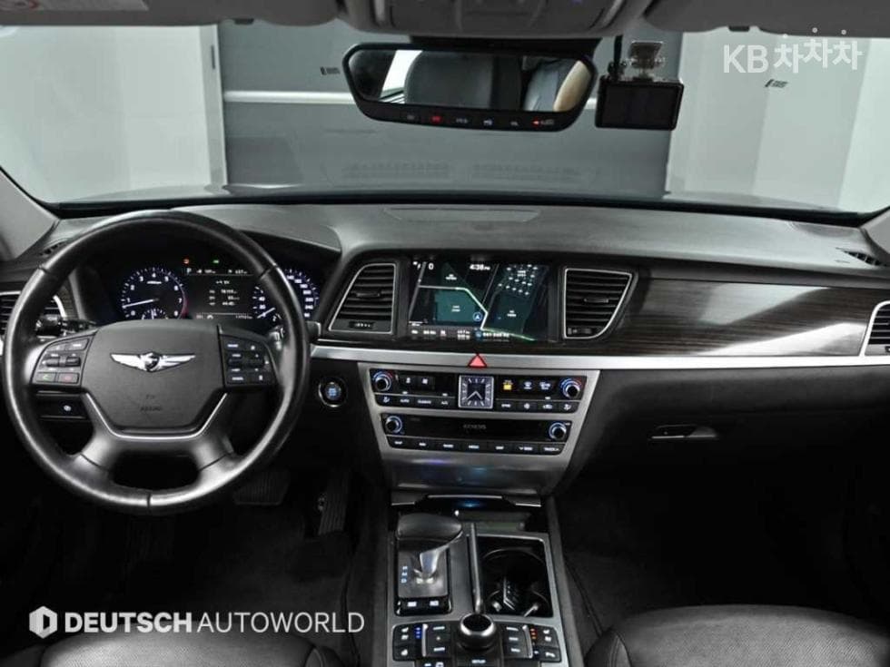 Genesis G803.3 GDI AWD Prestige - 7