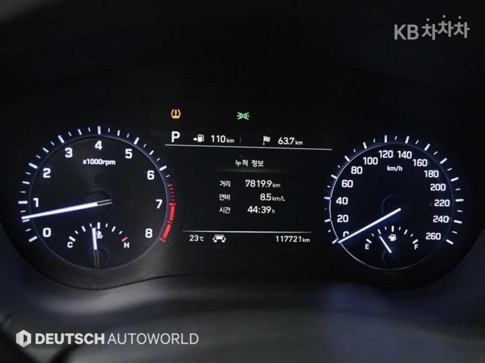 Genesis G803.3 GDI AWD Prestige - 8