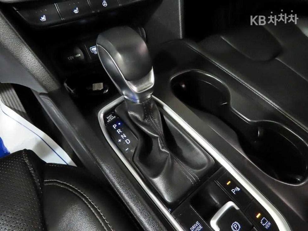 Хюндай Санта Фе TMБензин 2.0T 2WD Exclusive Специал (специален признак/издание) - 12