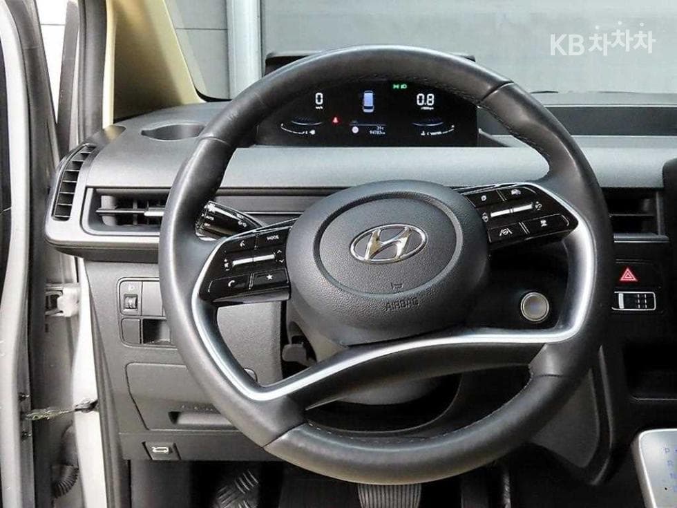 Хюндай Staria3.5 LPG Турер 9 Modern - 9