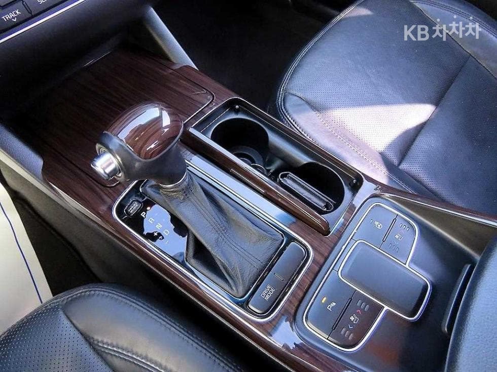 Киа The New (фейслифт) K72.4 GDI Престиж - 10