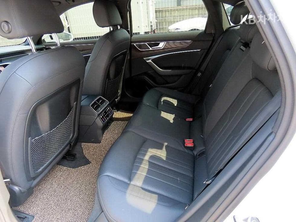 Ауди A6(C8)45 TFSI Quattro Premium - 6