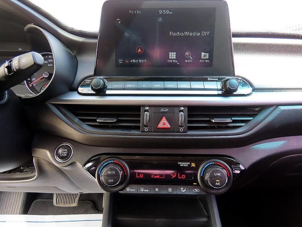 Kia All New K31.6 Gasoline Prestige - 13