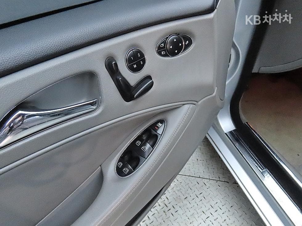 Mercedes-Benz CLS클래스(W219)CLS350 W219 - 13