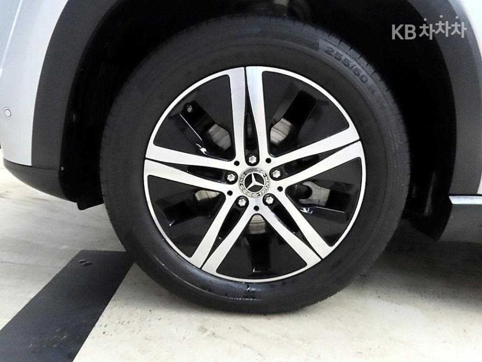 Mercedes-Benz GLE (V167)300 d 4Matic - 20