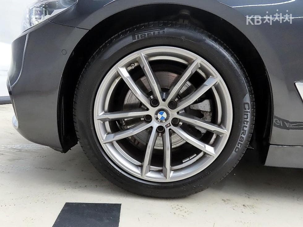 BMW 올Нов5 Серия (G30)520i M Sport - 20