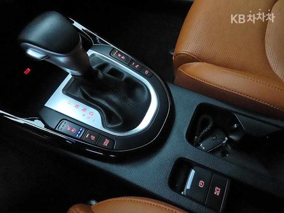 Kia All New K31.6 Gasoline Noblesse - 9