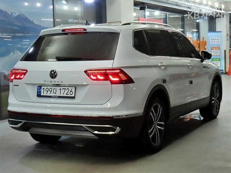 Volkswagen Tiguan Allspace2.0 Турбонагнетен Стратифициран Инжекция (ВВ) Prestige - 4