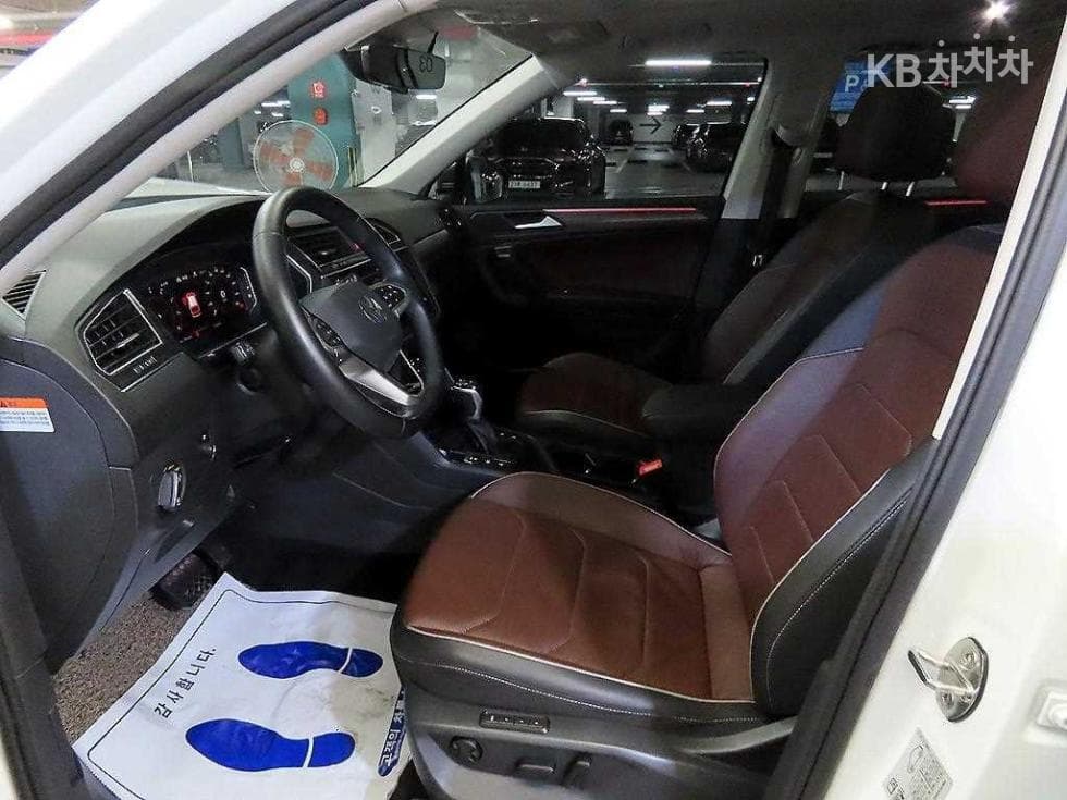 Volkswagen Tiguan Allspace2.0 Турбонагнетен Стратифициран Инжекция (ВВ) Prestige - 6
