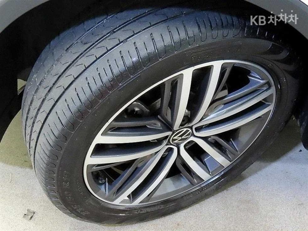 Volkswagen Tiguan Allspace2.0 Турбонагнетен Стратифициран Инжекция (ВВ) Prestige - 20