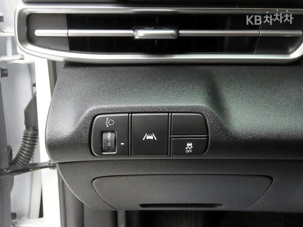 Hyundai All New Avante (Elantra)(CN7)1.6 Gasoline Modern - 12