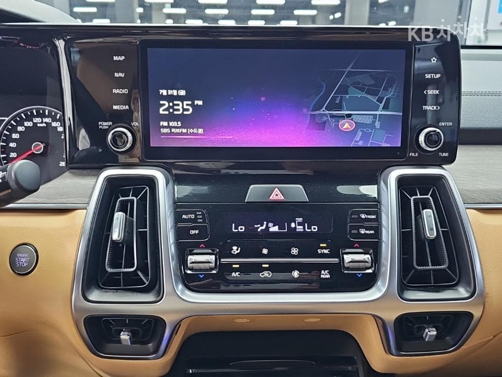 Киа The New (фейслифт) Sorento MQ42.2 Дизел 2WD Престиж - 10