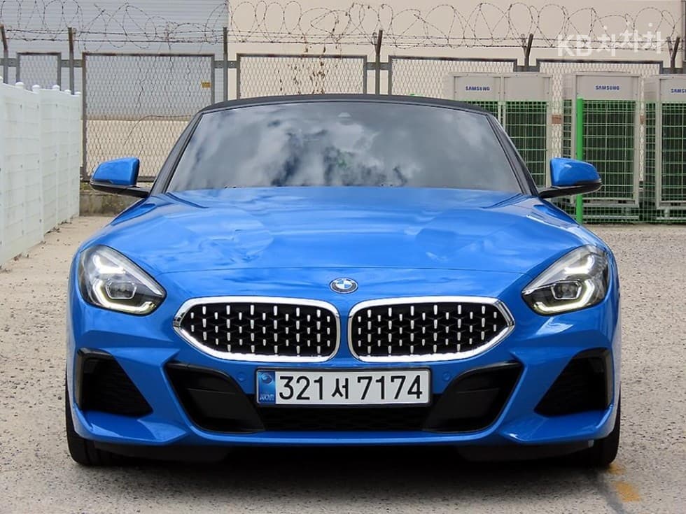 BMW All New Z4 sDrive 20i M 스포츠 라Местен - Image 1
