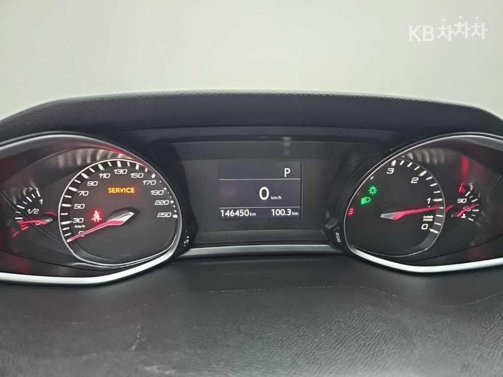 Peugeot 308 Второ поколение1.6 BlueHDi 악티브 - 6