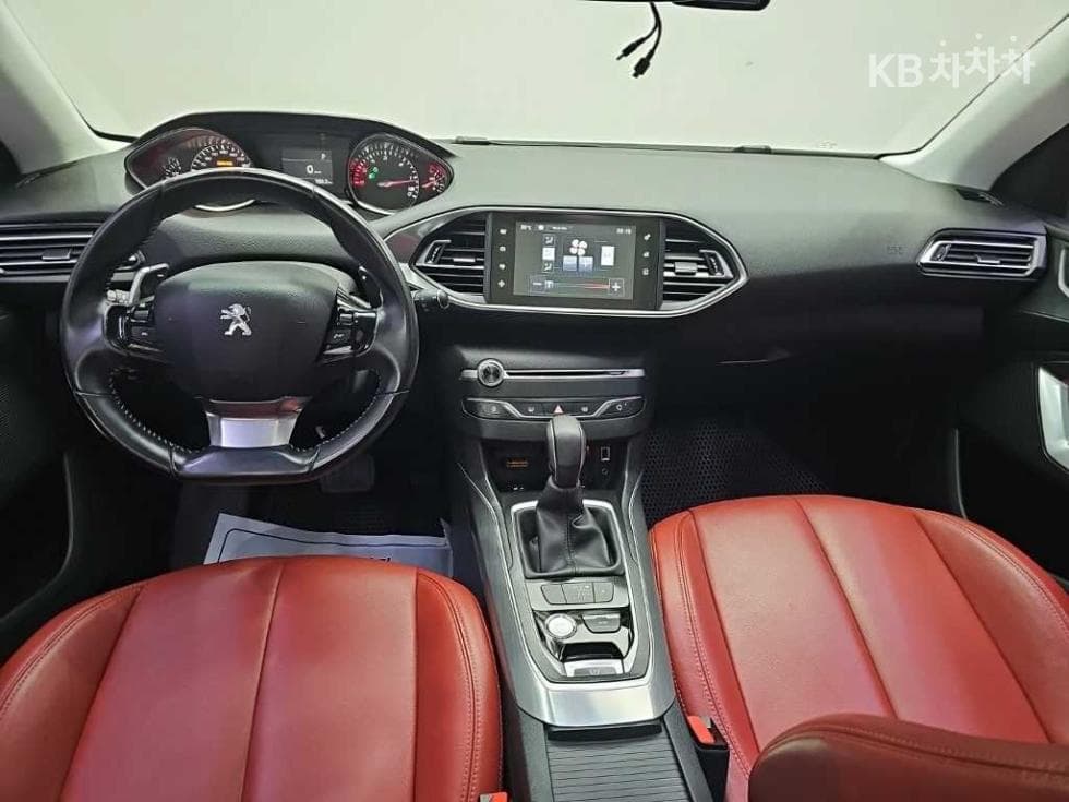 Peugeot 308 Второ поколение1.6 BlueHDi 악티브 - 7