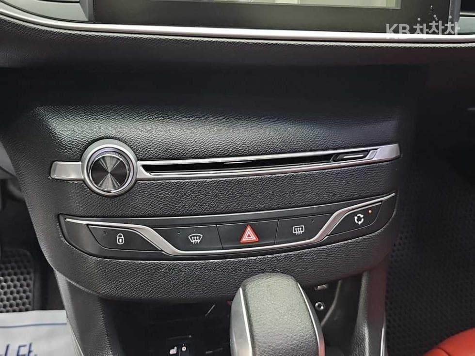 Peugeot 308 Второ поколение1.6 BlueHDi 악티브 - 10
