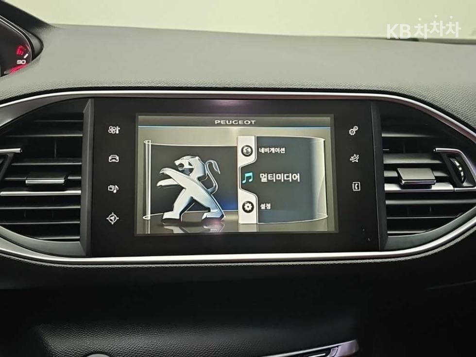 Peugeot 308 Второ поколение1.6 BlueHDi 악티브 - 14