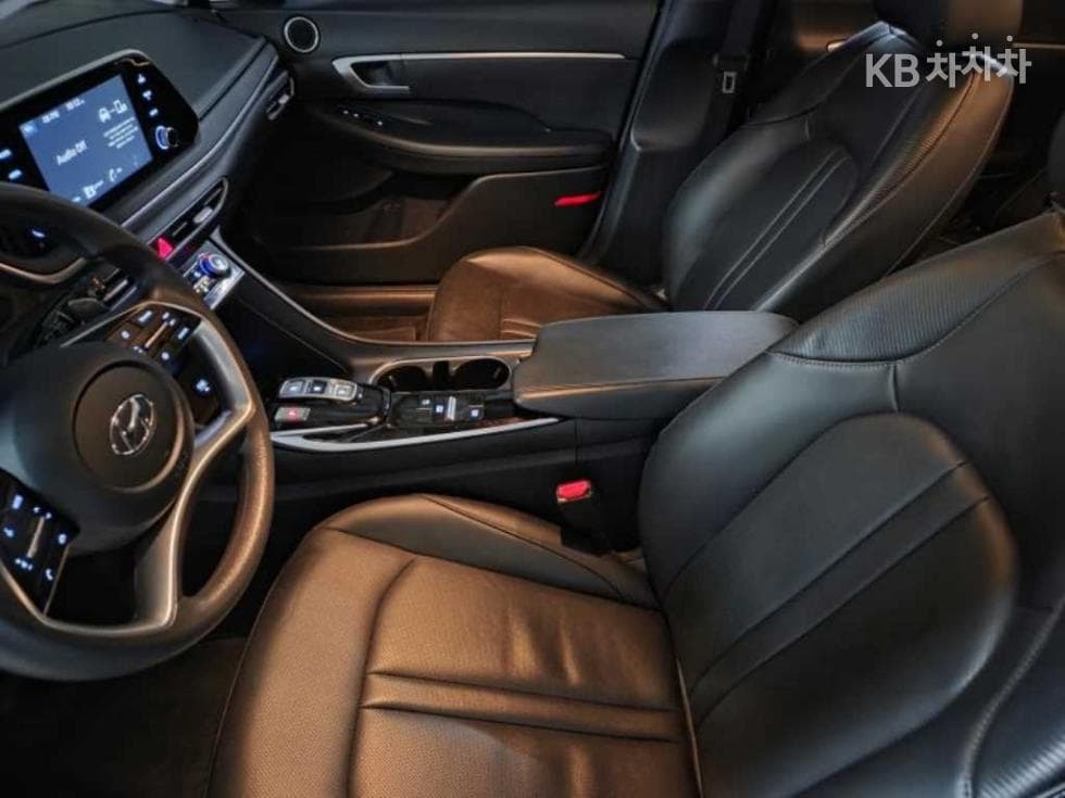 Хюндай Соната (DN8)2.0 Premium - 13