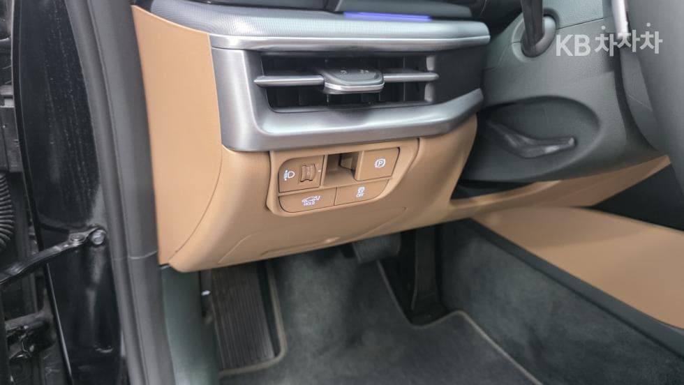Хюндай Ди Всеново Grandeur (Azera)2.5L бензин 2WD Premium - 22
