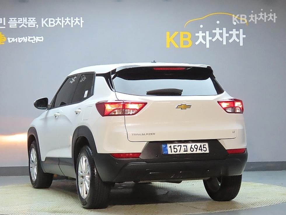 GM Korea Trailblazer1.35 Gasoline 2WD LT - 4