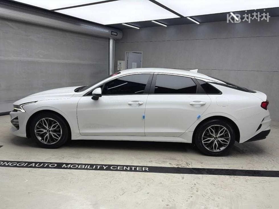 Kia K5 3rd Gen2.0 Gasoline Trendy - 2
