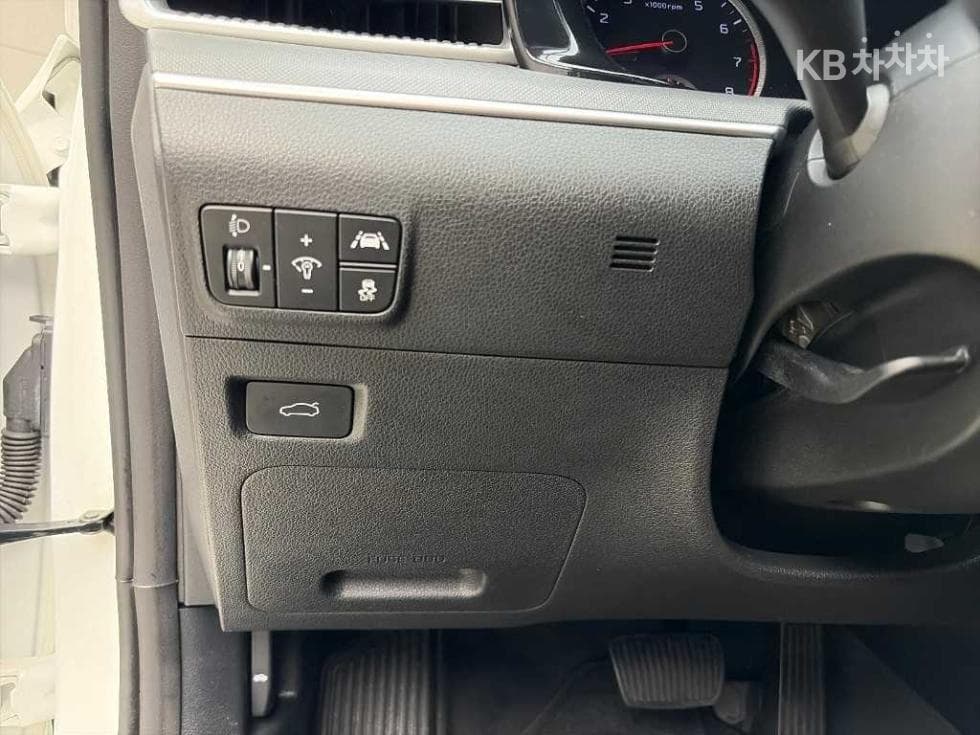 Kia K5 3rd Gen2.0 Gasoline Trendy - 17
