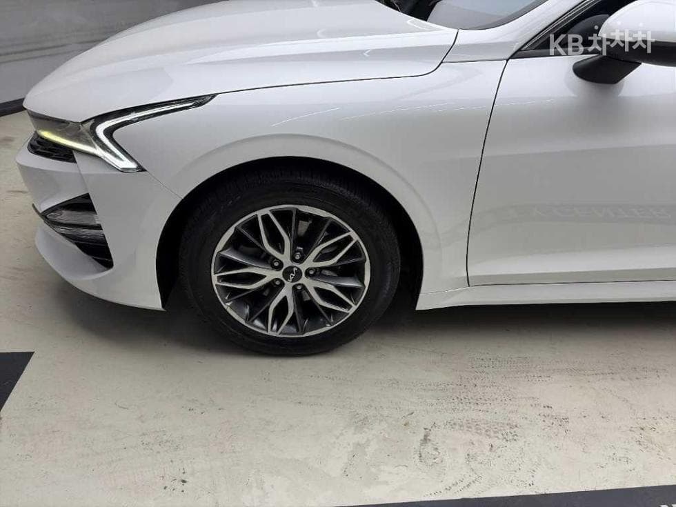 Kia K5 3rd Gen2.0 Gasoline Trendy - 19