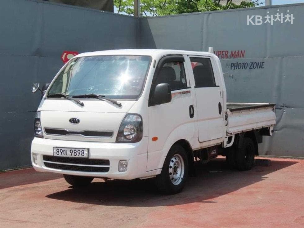 Киа Бонго 3 (лек) 1 тон Удължено междуосие Двойна Кабина CRDi DLX GX Специал (специален признак/издание) - Image 1