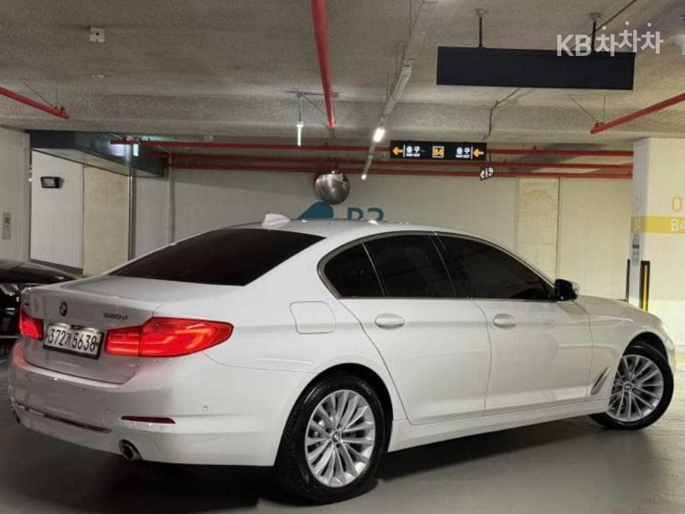 BMW 올New5 Series (G30)520d xDrive M Sport Package Plus - 2