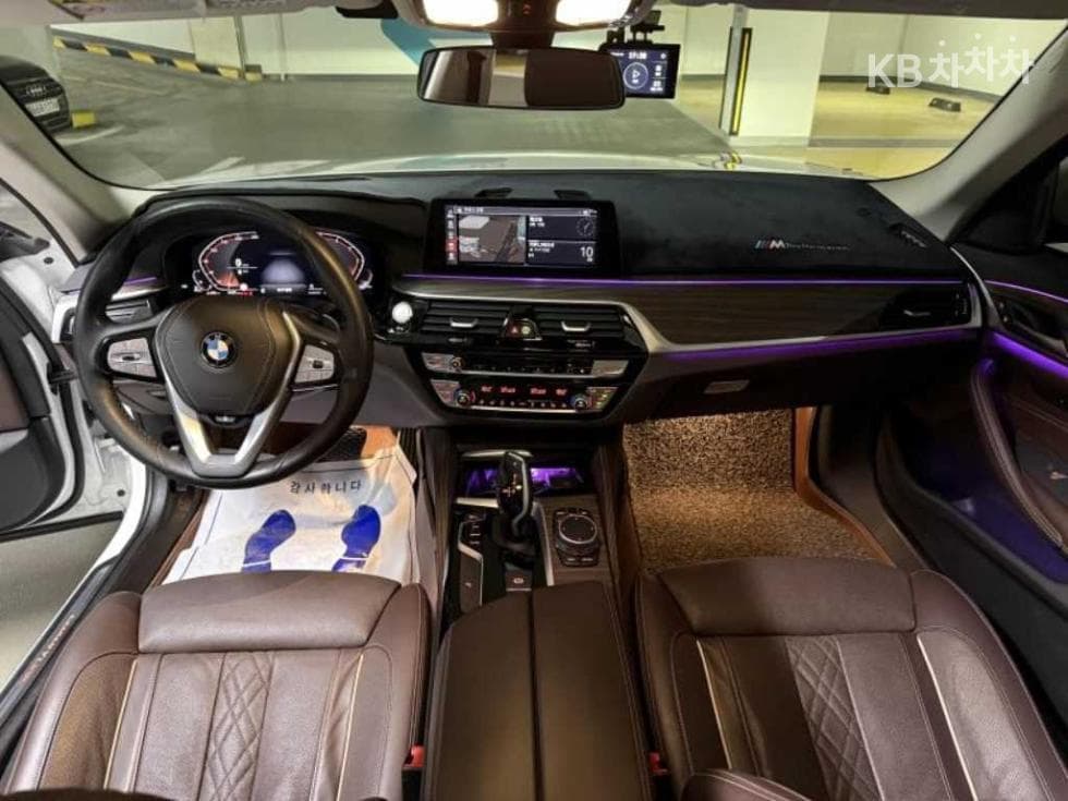 BMW 올New5 Series (G30)520d xDrive M Sport Package Plus - 8