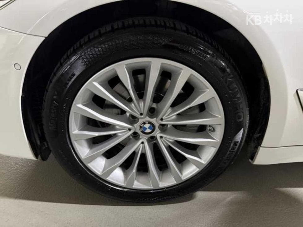 BMW 올New5 Series (G30)520d xDrive M Sport Package Plus - 17