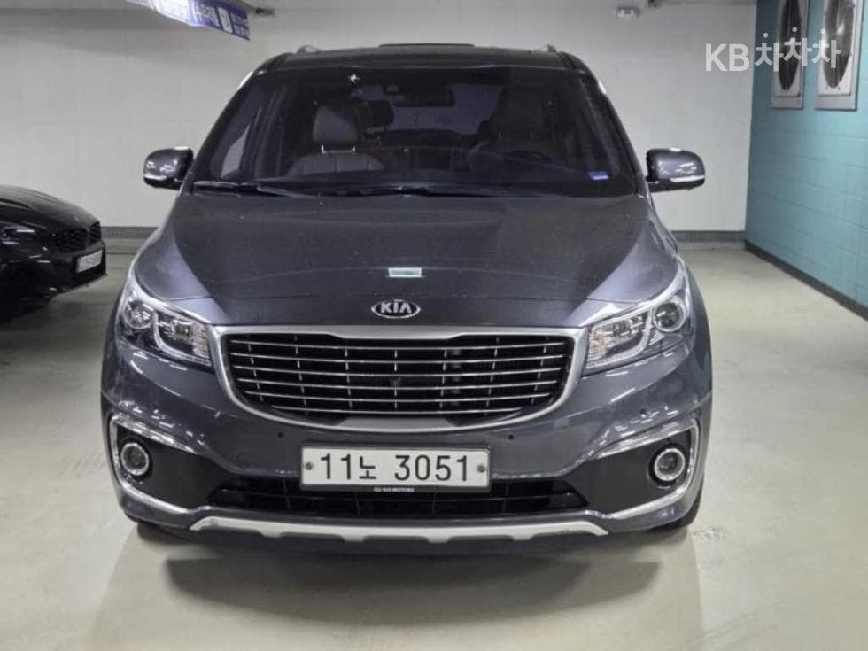 Киа All New Канивал 9-местен 2.2 Дизел Noblesse - Image 1