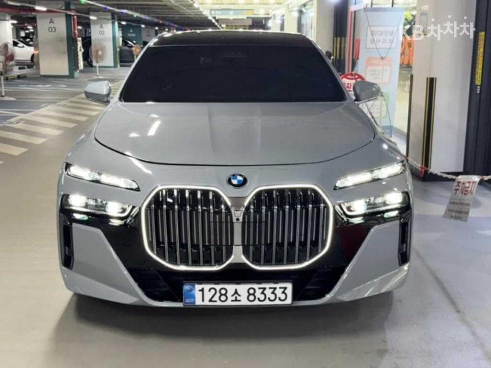 BMW 7시리즈(G70) 740i xDrive M Sport - Image 1