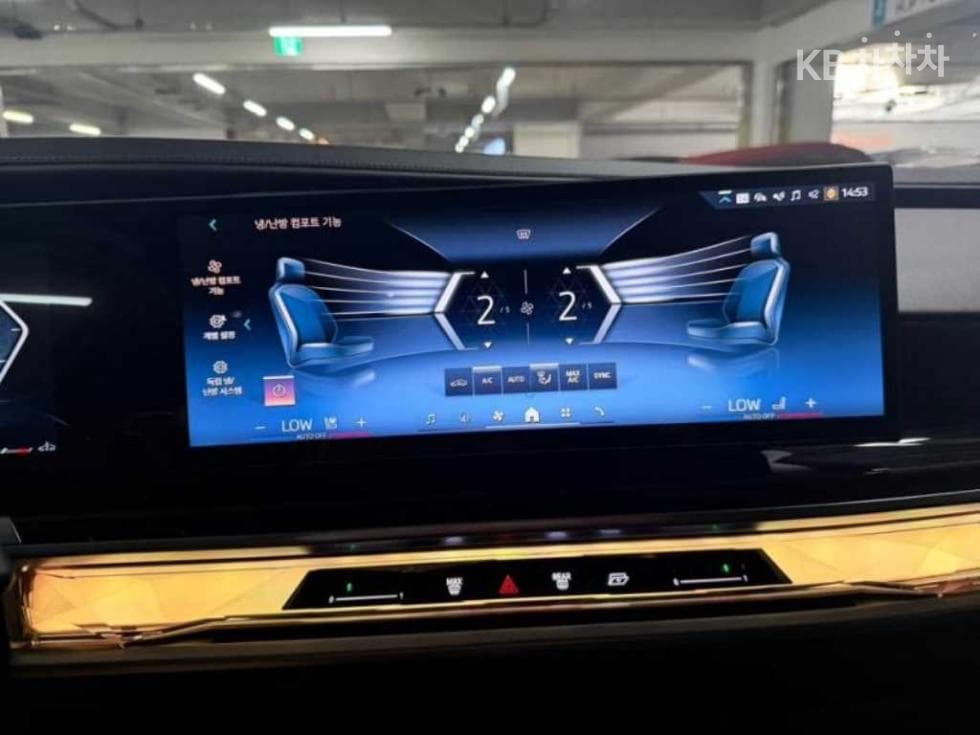 BMW 7시리즈(G70)740i xDrive M Sport - 10