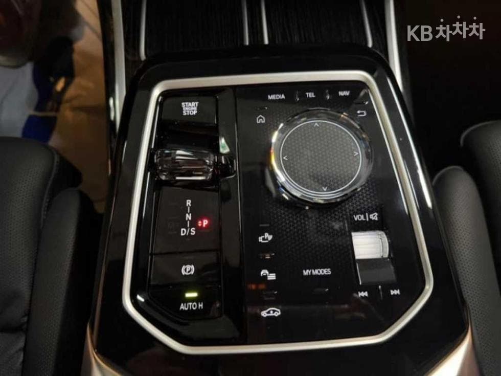 BMW 7시리즈(G70)740i xDrive M Sport - 12