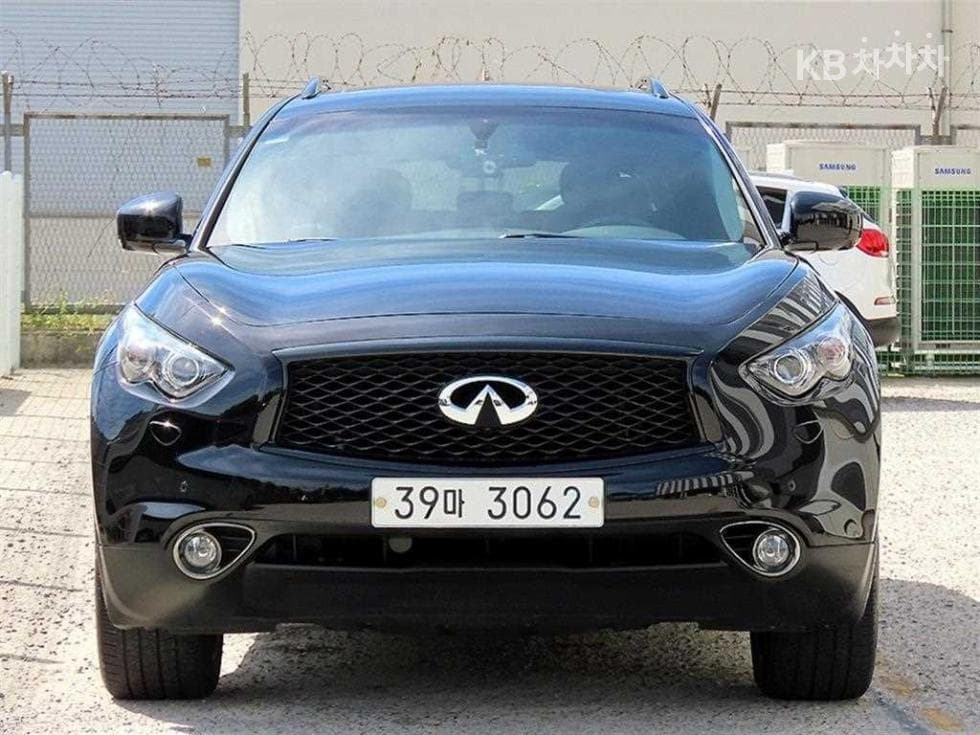 Местен피니티 QX70 S 3.7 AWD - Image 1