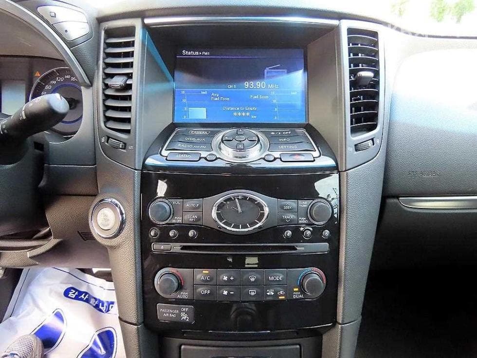 Местен피니티 QX70S 3.7 AWD - 12