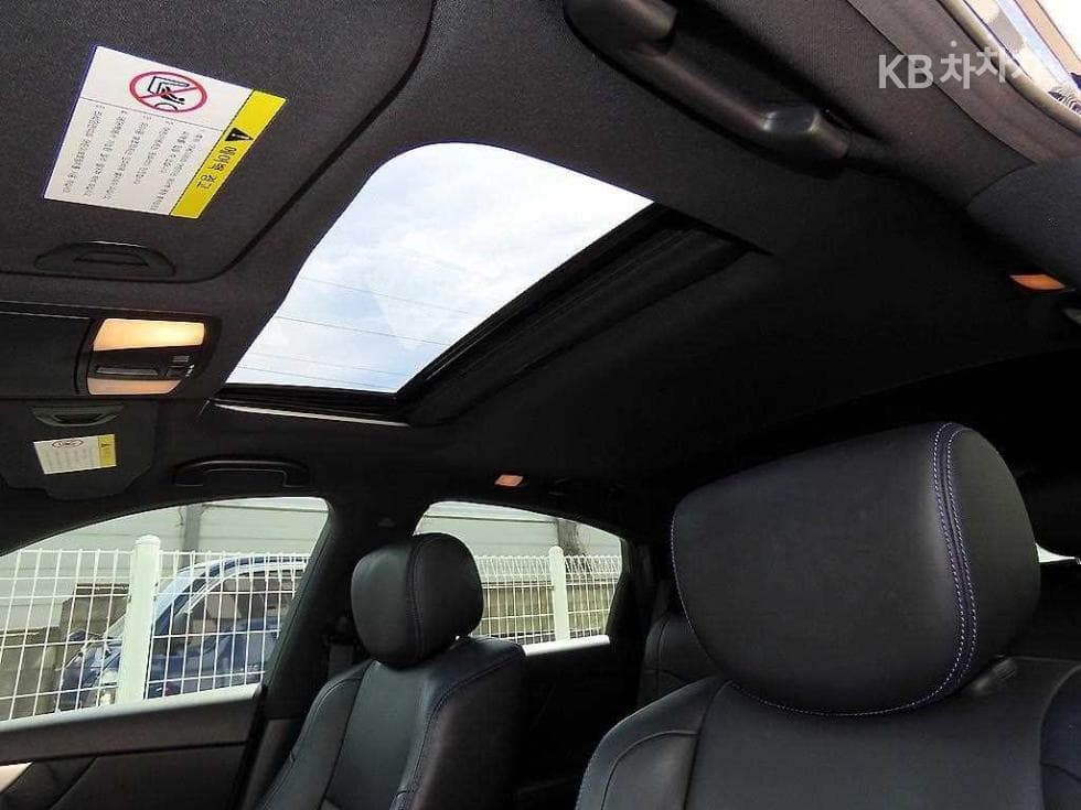 Местен피니티 QX70S 3.7 AWD - 16