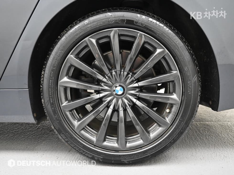 BMW 7시리즈 (G11)740Li xDrive Стандартен - 5