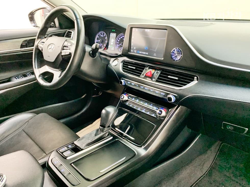 Хюндай Grandeur (Azera)IG3.0 Exclusive Стандартен - 10